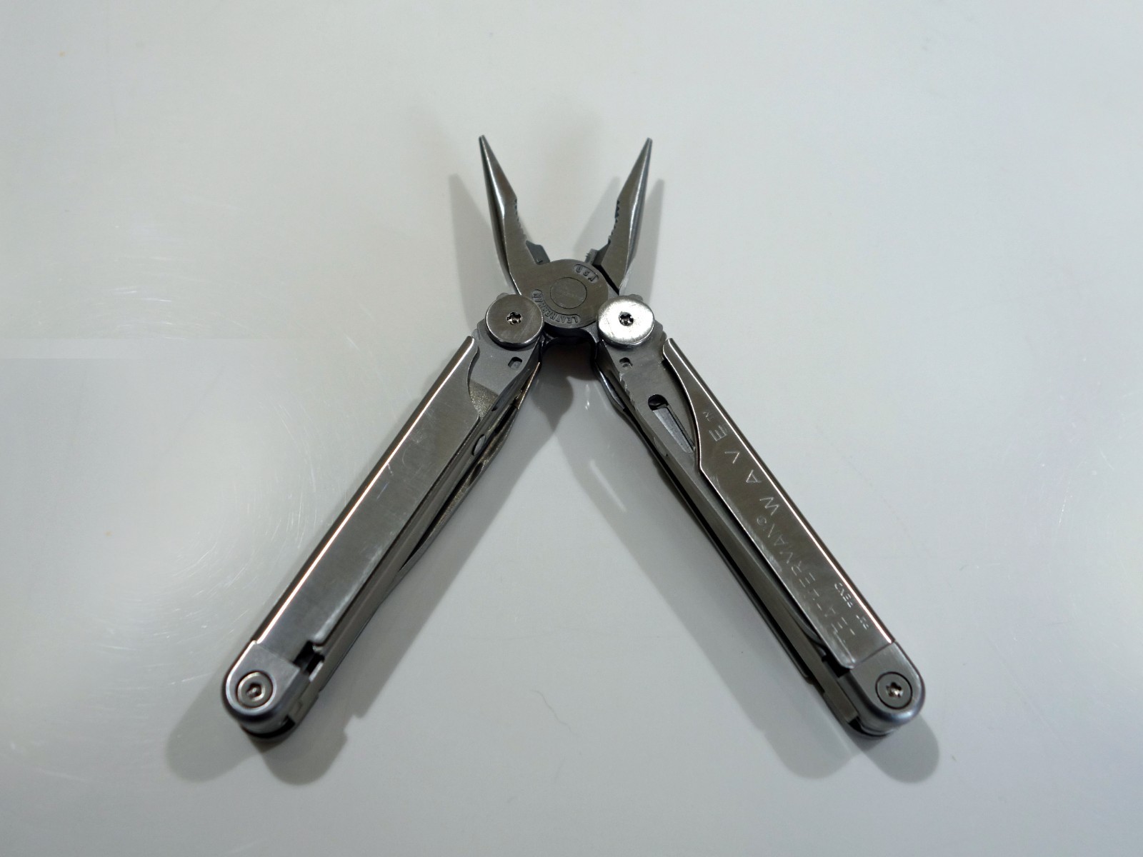 ORIGINAL LEATHERMAN WAVE – NEW OLD STOCK – MADE IN THE USA + OEM LEATHER POUCH