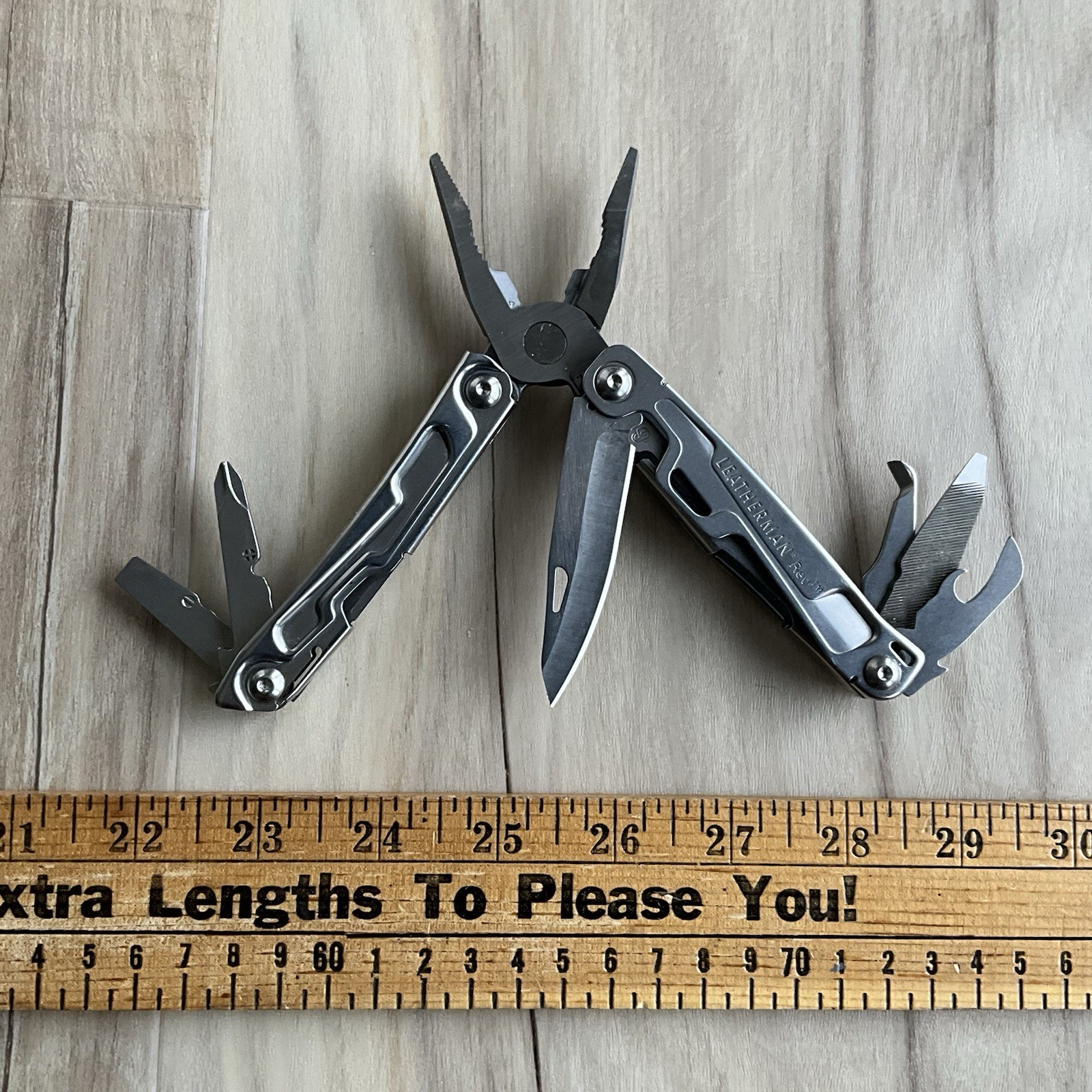 Leatherman Rev Multi Tool Belt Clip Date Code 0415 (April 2015) Great Condition