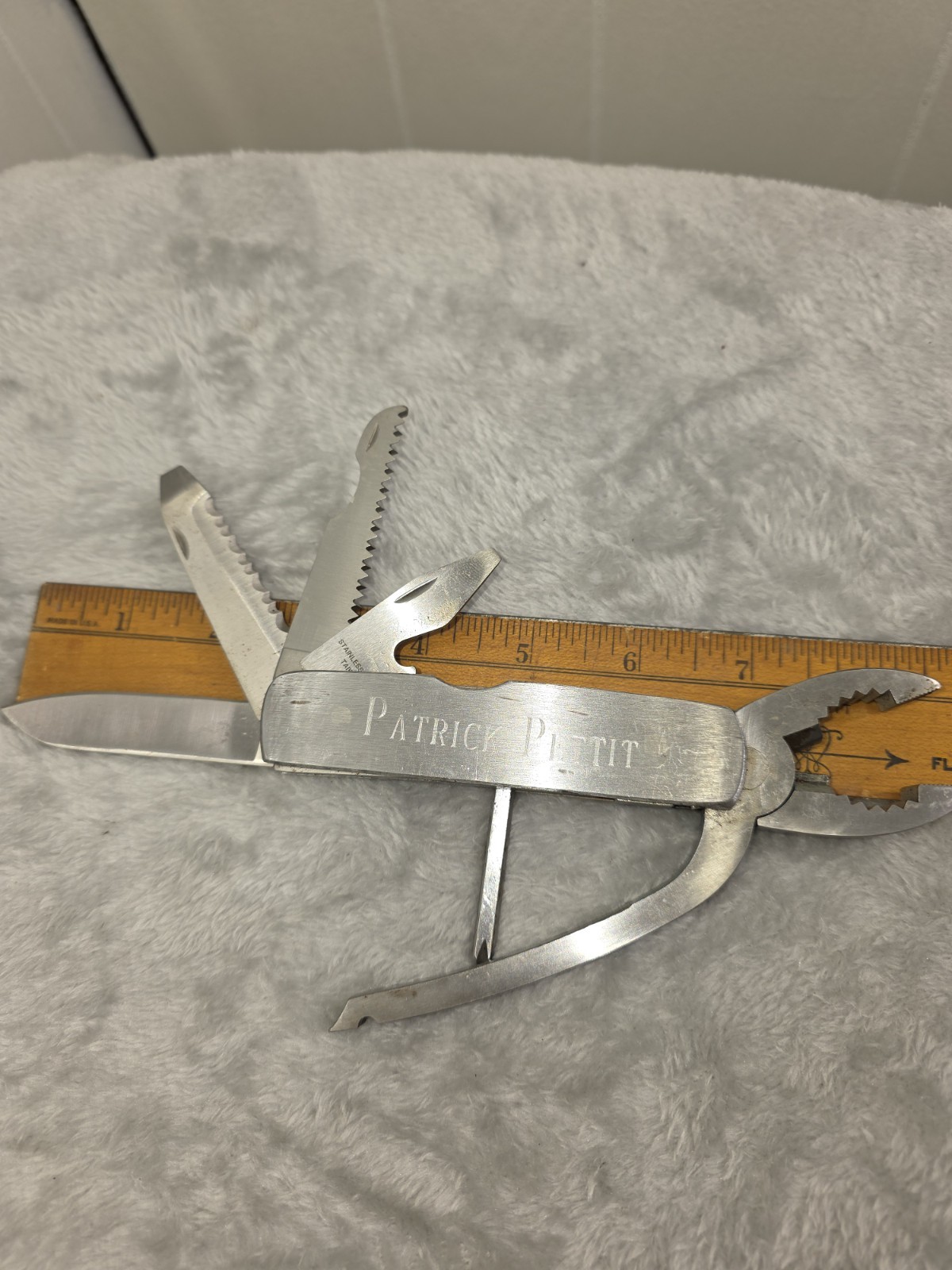 Brookstone Multi Tool 9 Functions 6” Long 11.6 Ounces