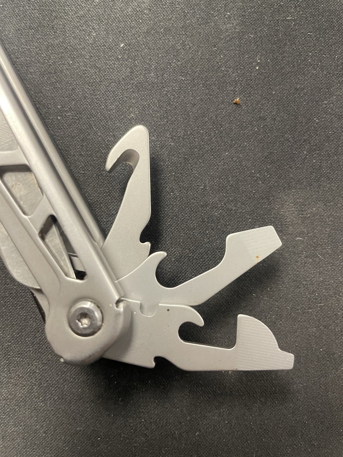 Perwin Multi Tool Stainless Butterfly Design Replaceable Cutters / Knife