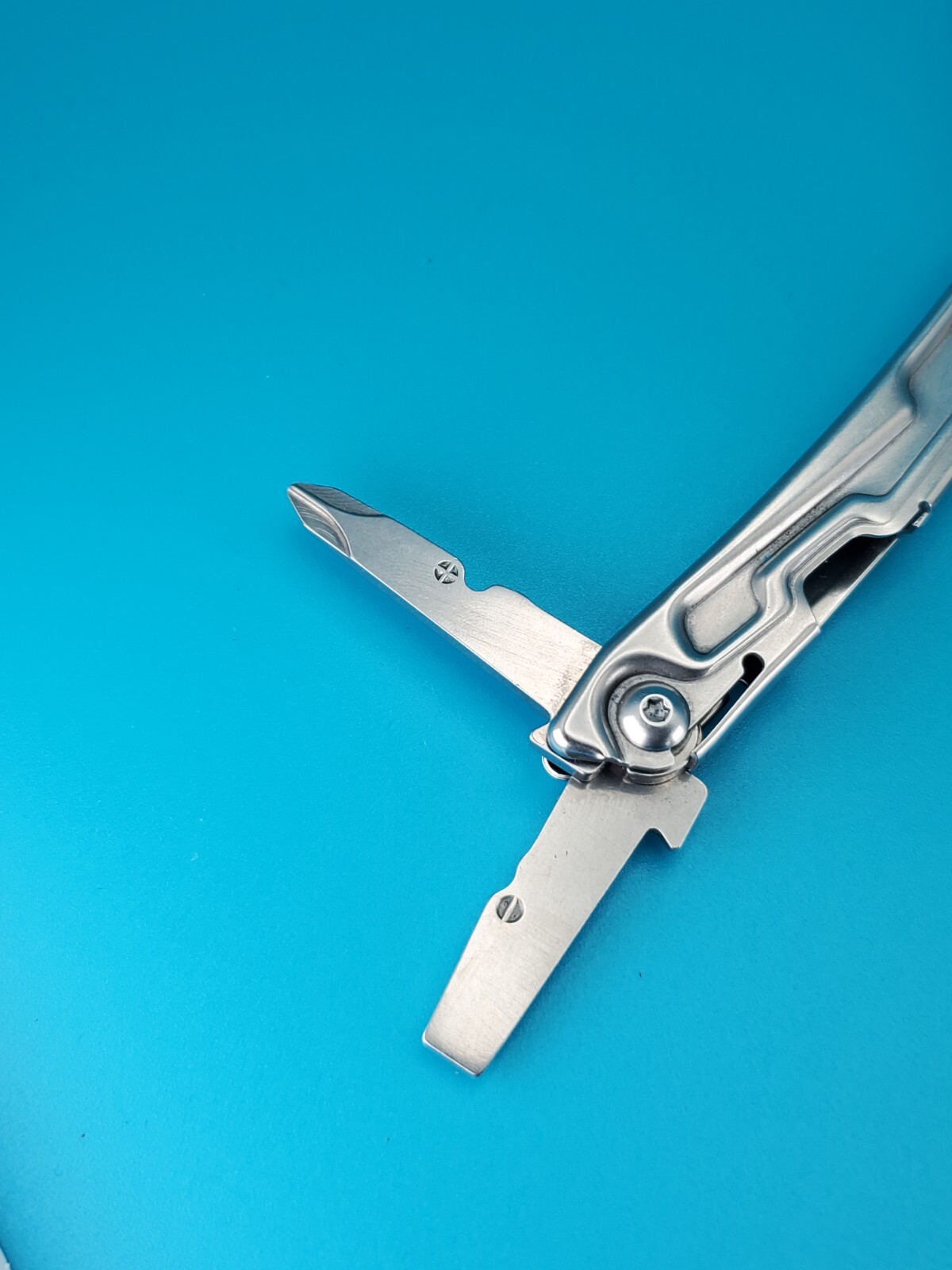 Leatherman Bolster 13 Tool Stainless Steel Multi-Tool! WITH SHEATH! NICE!