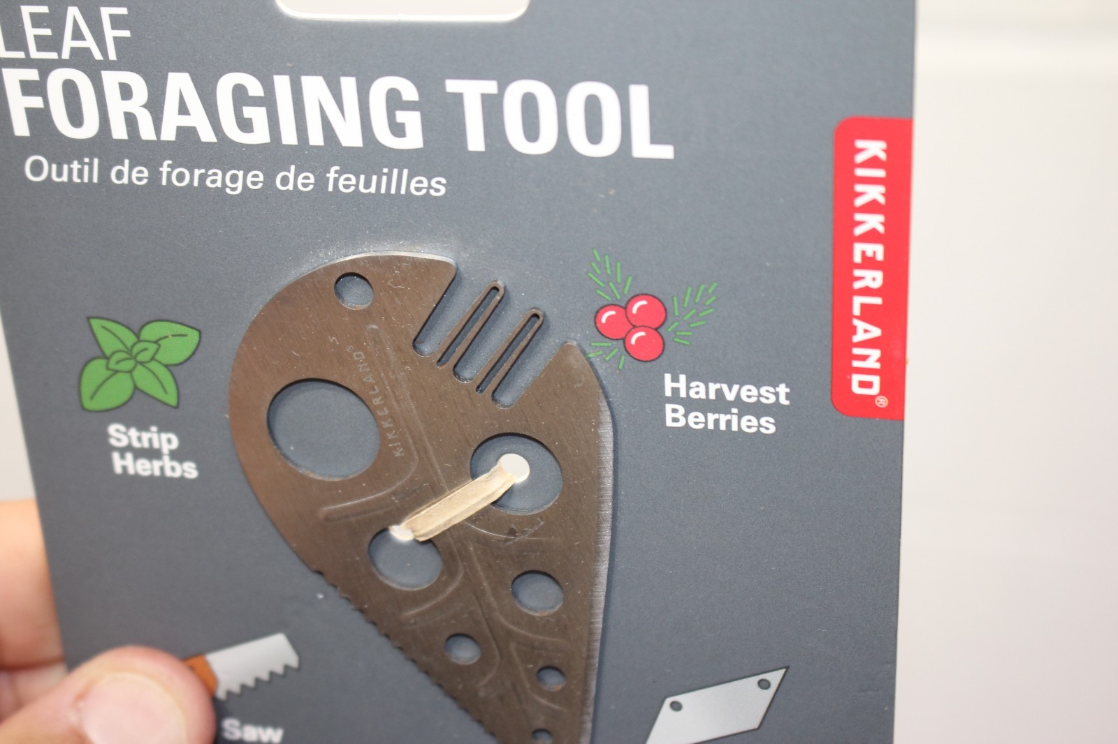 Kikkerland Leaf Foraging Tool Gardening Gathering Camping Hiking 4-in-1 Pocket