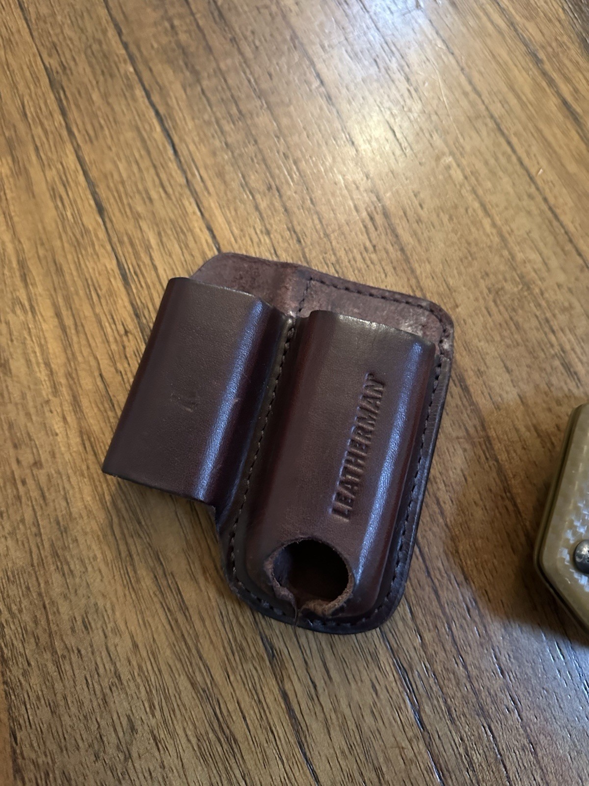 Leatherman Premium Leather Sheath Medium Brown, Charge Wave Alpha Clip N Carry
