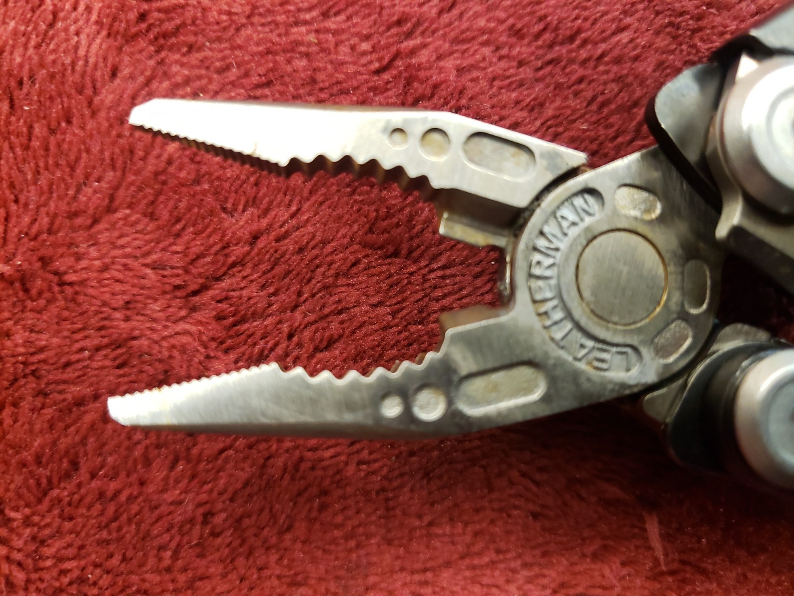 🔪🔪🔪 Leatherman Skeletool CX Multi-Tool Pliers Knife