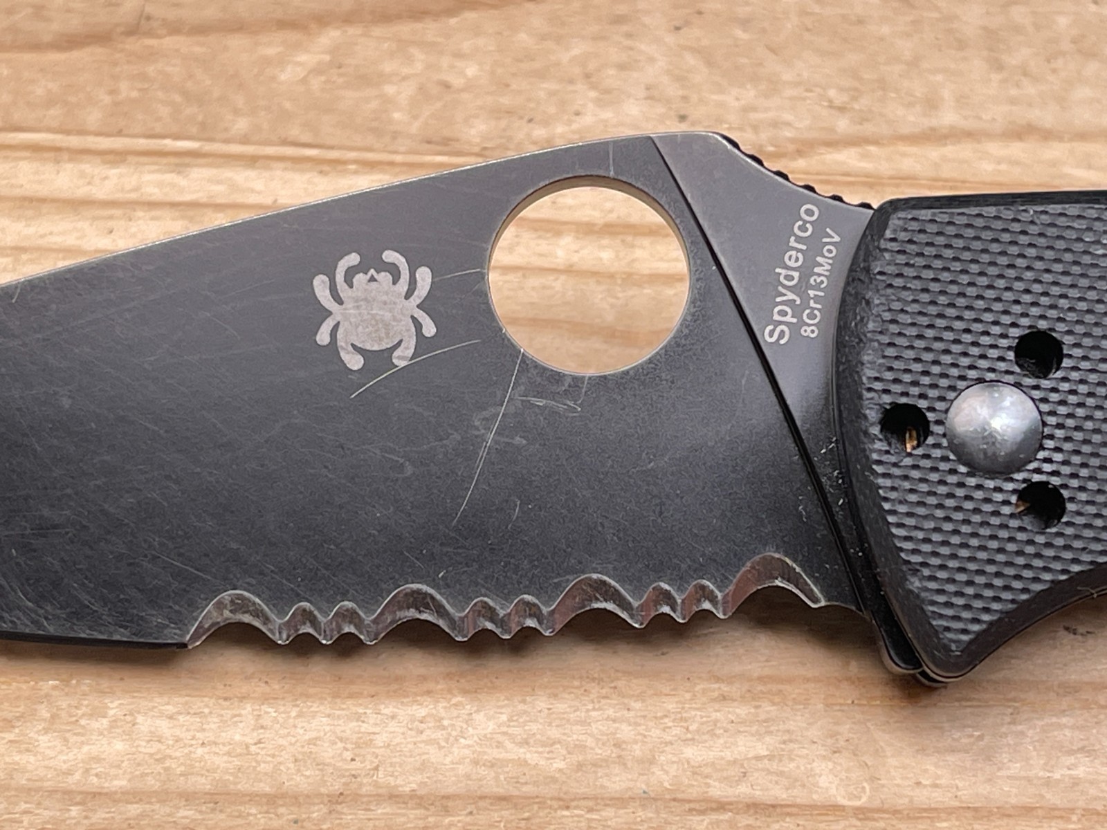 Spyderco Tenacious Folding Pocket Knife 8Cr13MoV Black Partially Serrated Blade