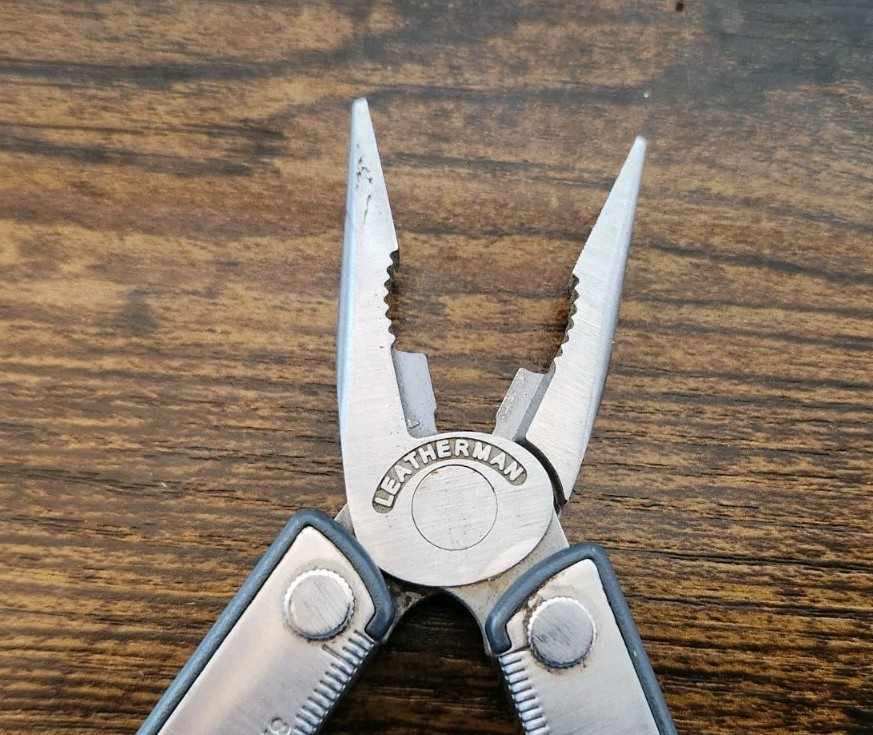 Leatherman Fuse Multi Tool Stainless, USA w/ Plier and Scissors – Great X18