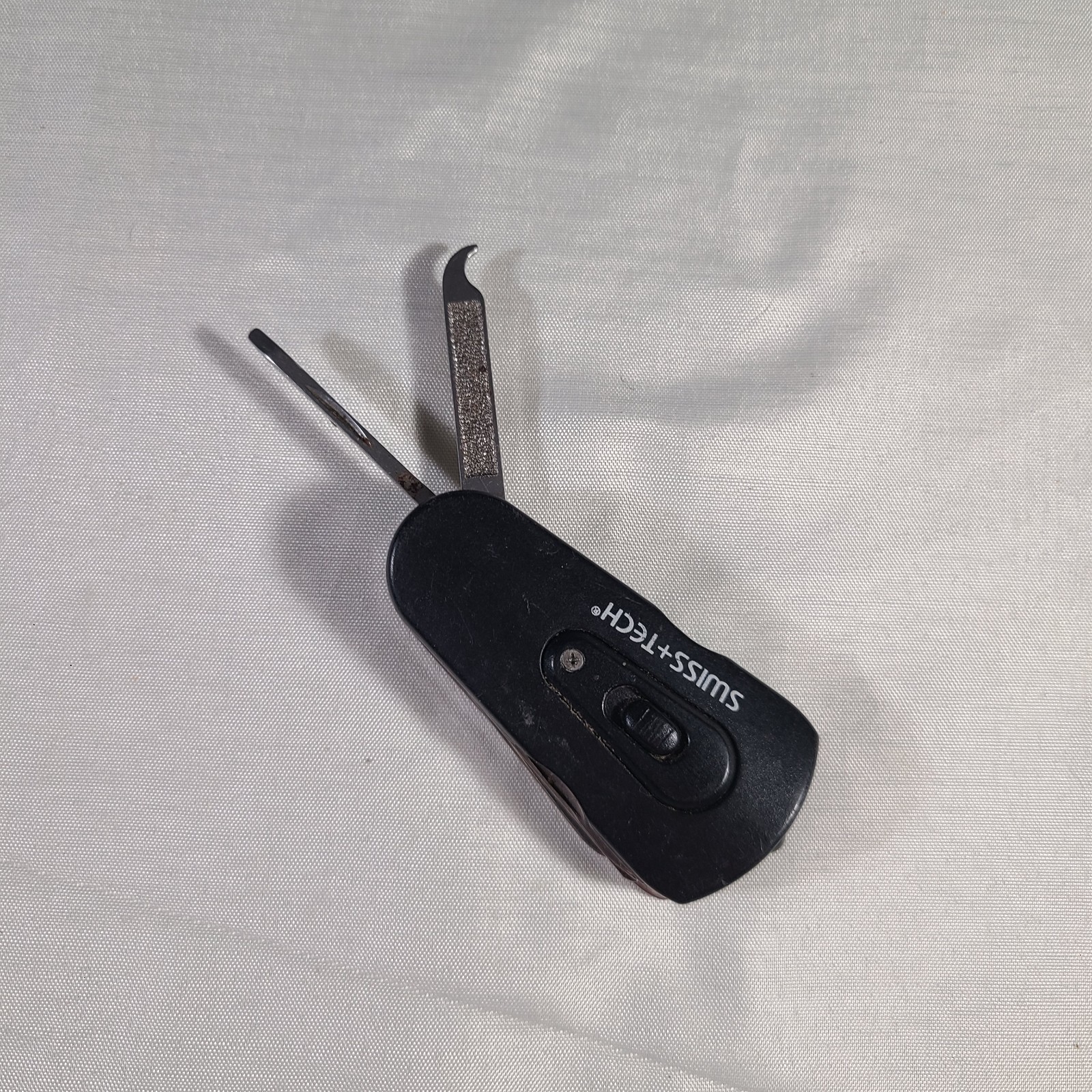 Genuine Swiss Tech Platinum Series 8 in 1 Pocket Tool Kit NO BOX UNTESTED