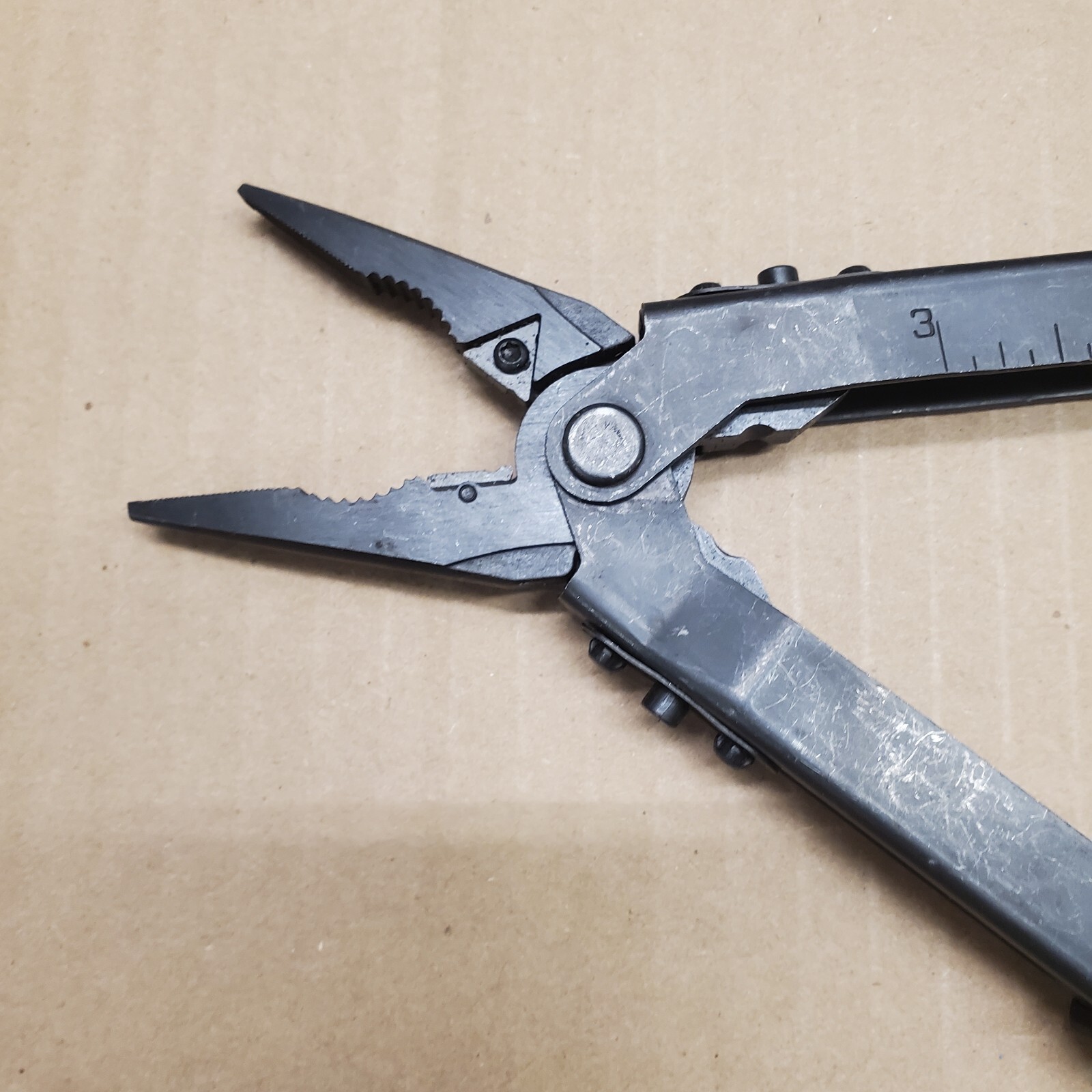 Gerber Multi-Plier Multi Tool Carbide Cutters Needlenose Pliars Multiplier