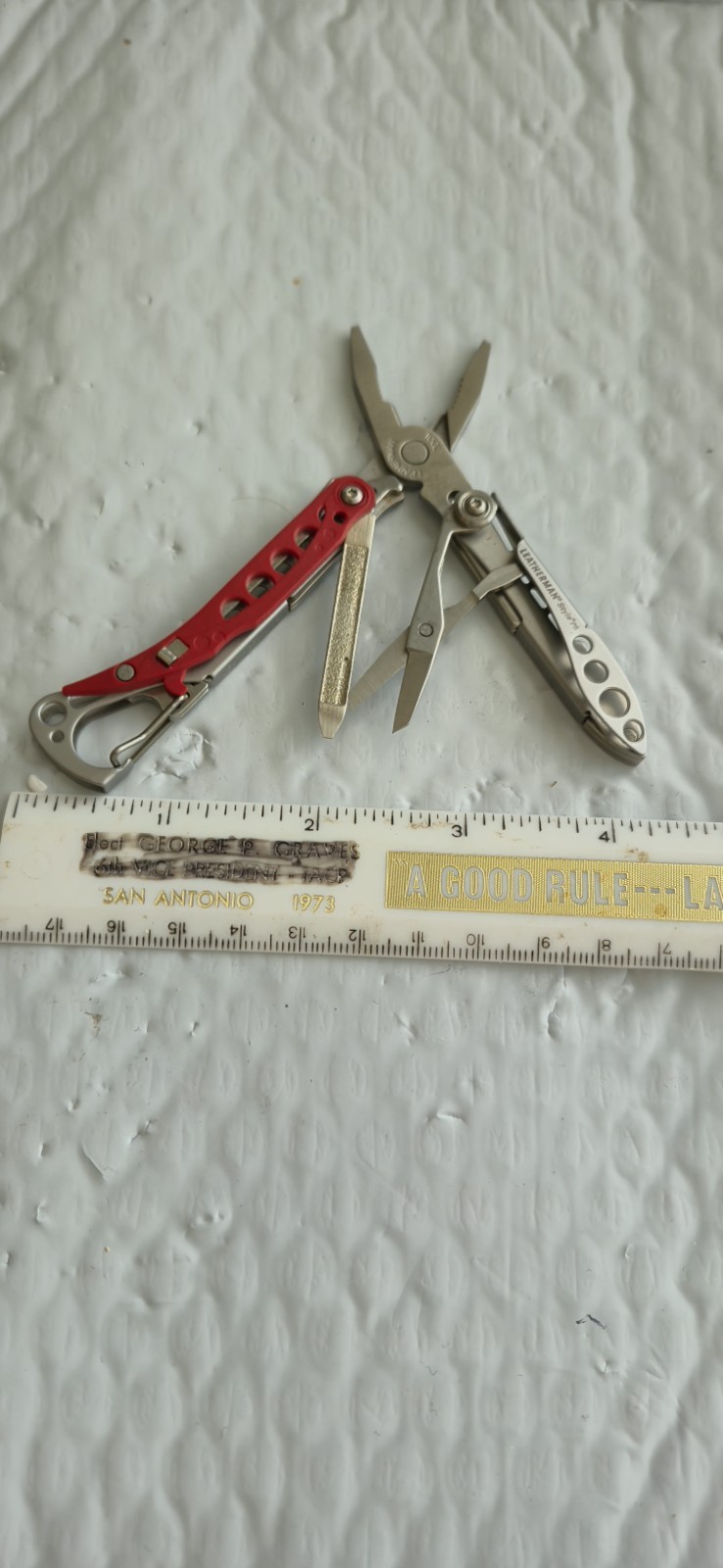 LEATHERMAN Style PS Multi Tool. RED. LOOKS UNUSED.DISCONTINUED? READ DESCRIPTION