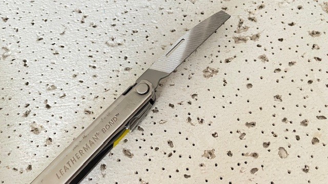 Leatherman BOND Silver Stainless Steel Multi Tool Pliers,Opener Bottle,Nail File