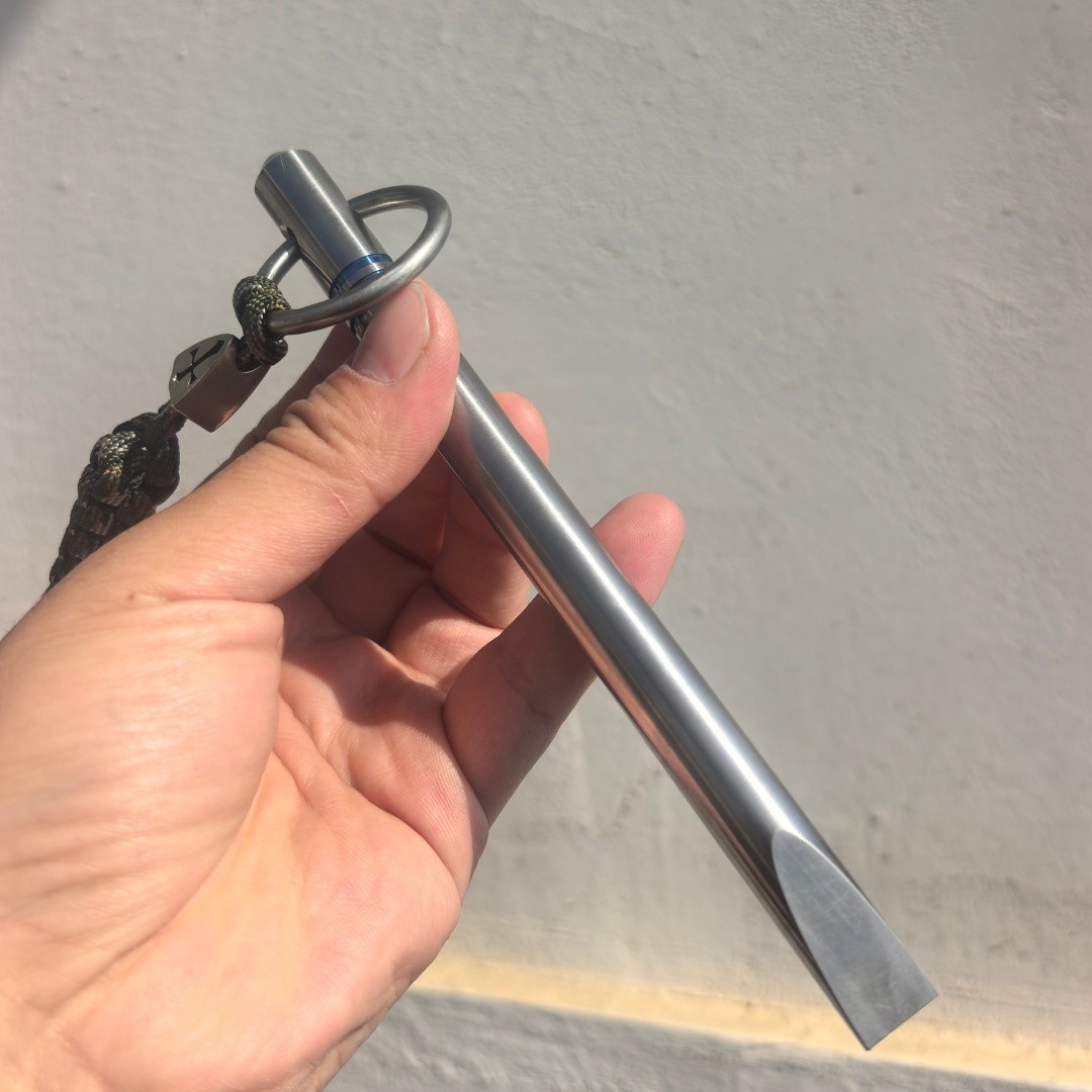 EDC Tool Multi Survival TC4 Titanium alloy Pry bar. Solid, Diameter1.3cm