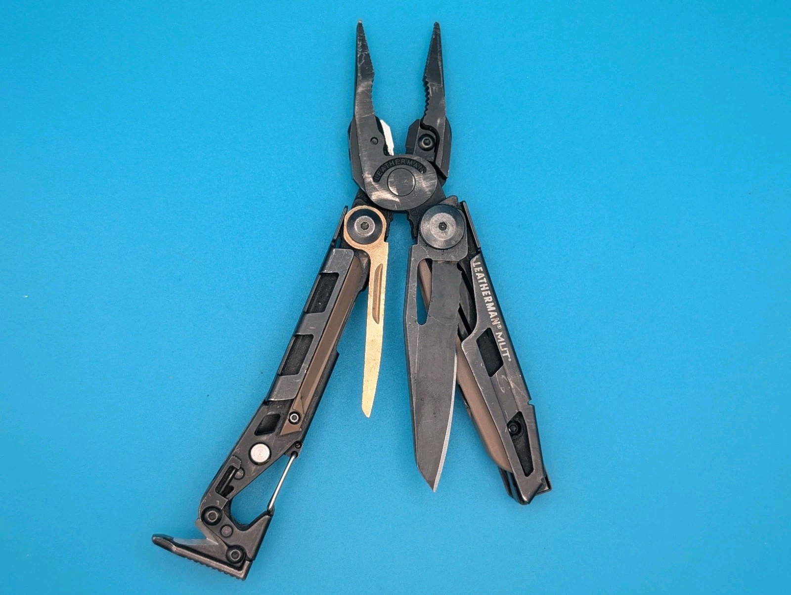 Leatherman MUT Multi Tool!