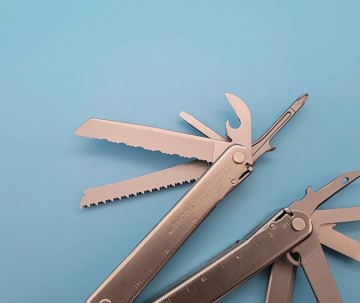 Leatherman Core Multi-Tool – Dated 0209 – Pliers, Knife – Silver – RETIRED