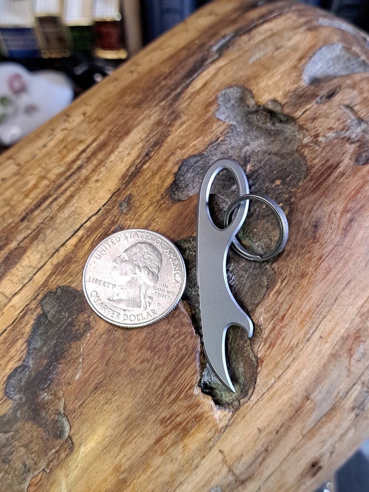 MINIMALIST TITANIUM KEYCHAIN CLAW BOTTLE OPENER