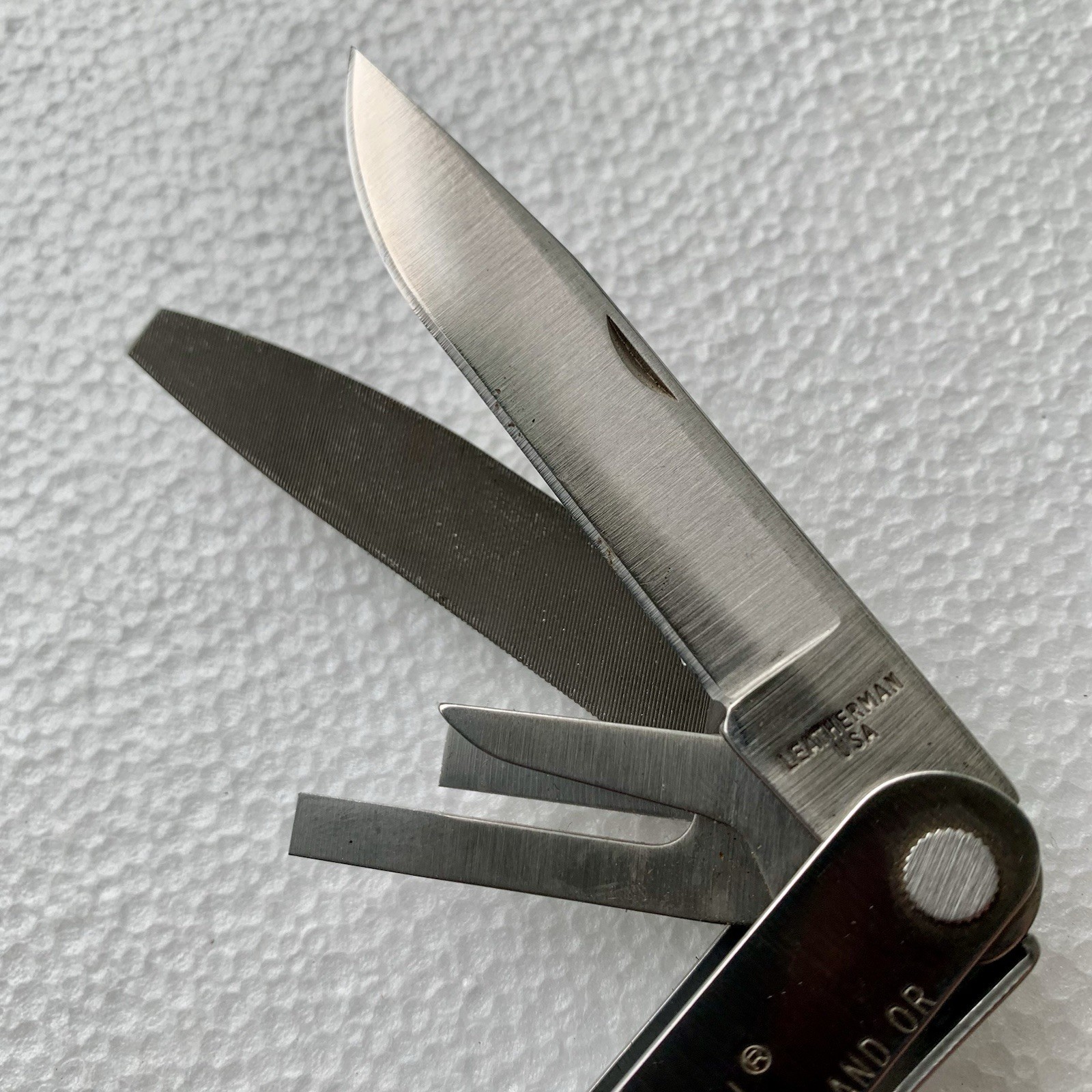 VTG 90’s Leatherman Super Tool With Custom Leather Sheath