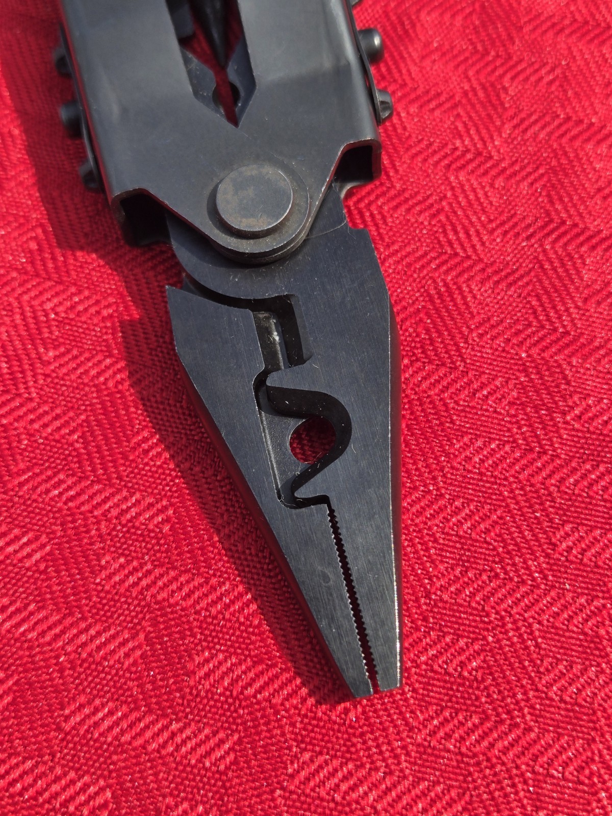 GERBER DET Needle Nose Multi-Plier MP600 Black w/RemGrit Explosive Punch Crimper