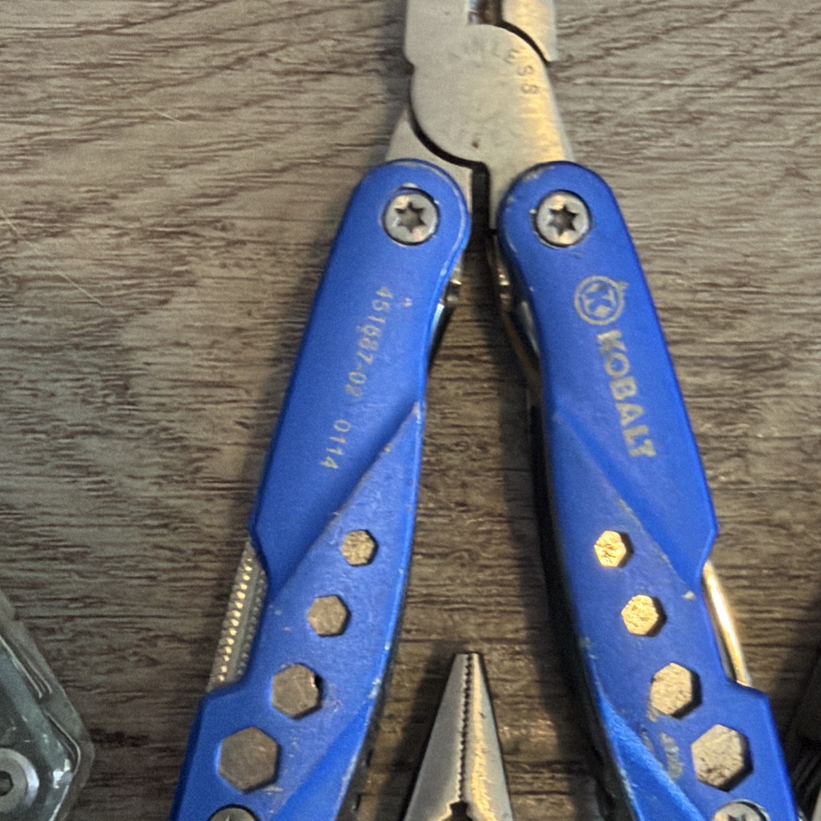 Lot Of 40 Multi Tools Pocket Knives Pliers Knife Tool Clean Outdoors Hunting