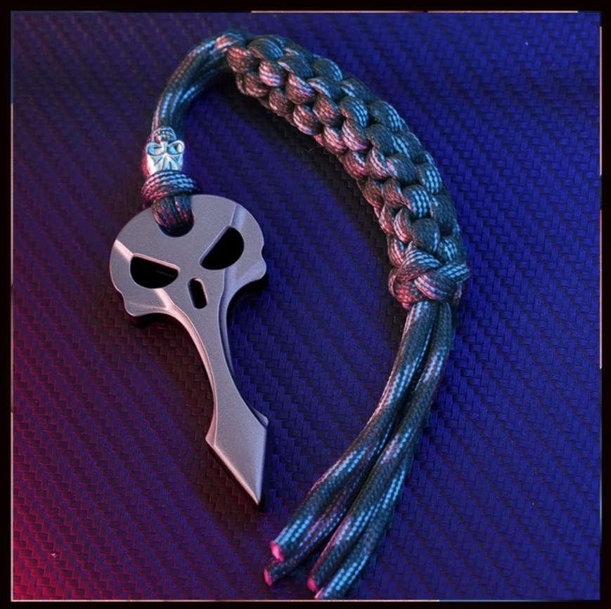 Small Skull Multi-functional Metal EDC Necklace With Paracord, Alloy Pendant