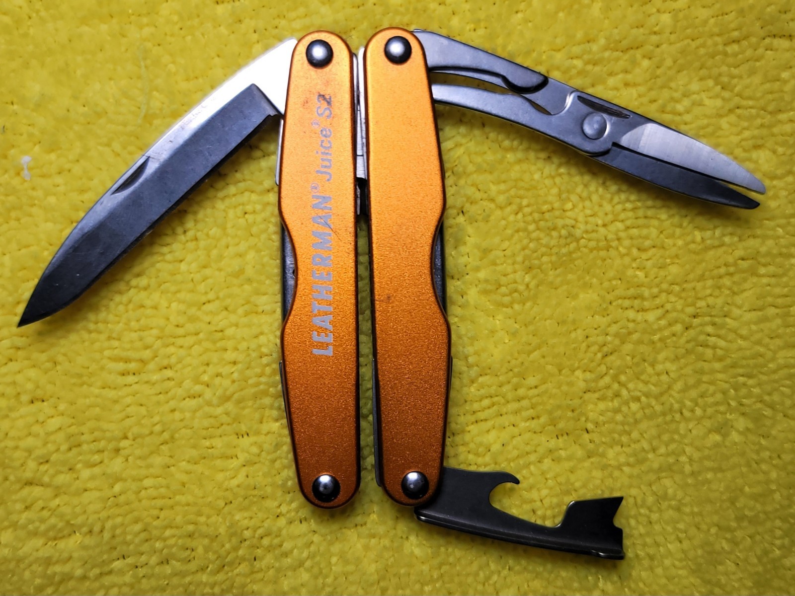 Leatherman Juice s2 orange -Mint Unused, Multitool RARE text Version Collectable