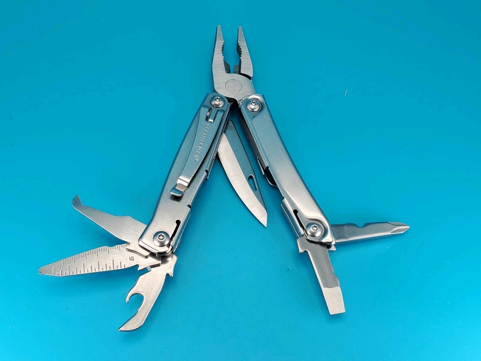Leatherman Rev 3.8″ Multi-Tool, Stainless!