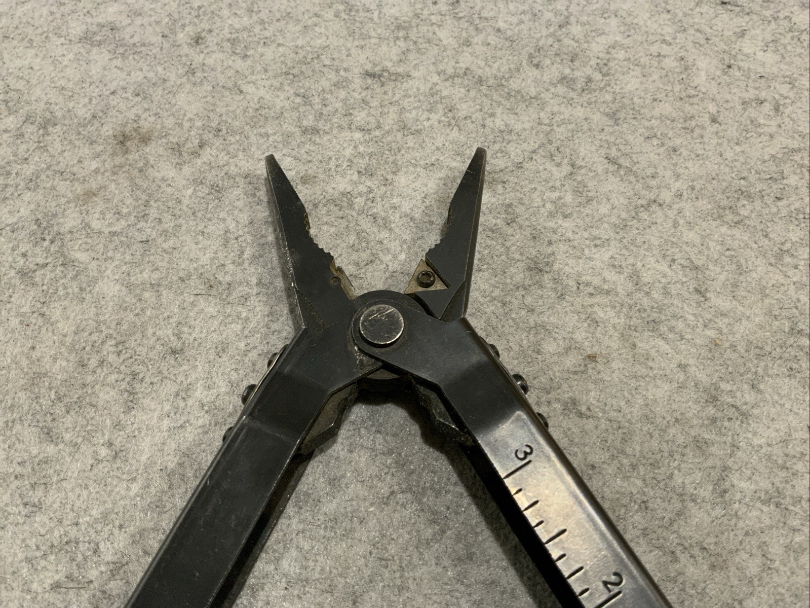 Gerber Multi Tool MP600 Black Oxide Sliding Pliers Knife File Saw