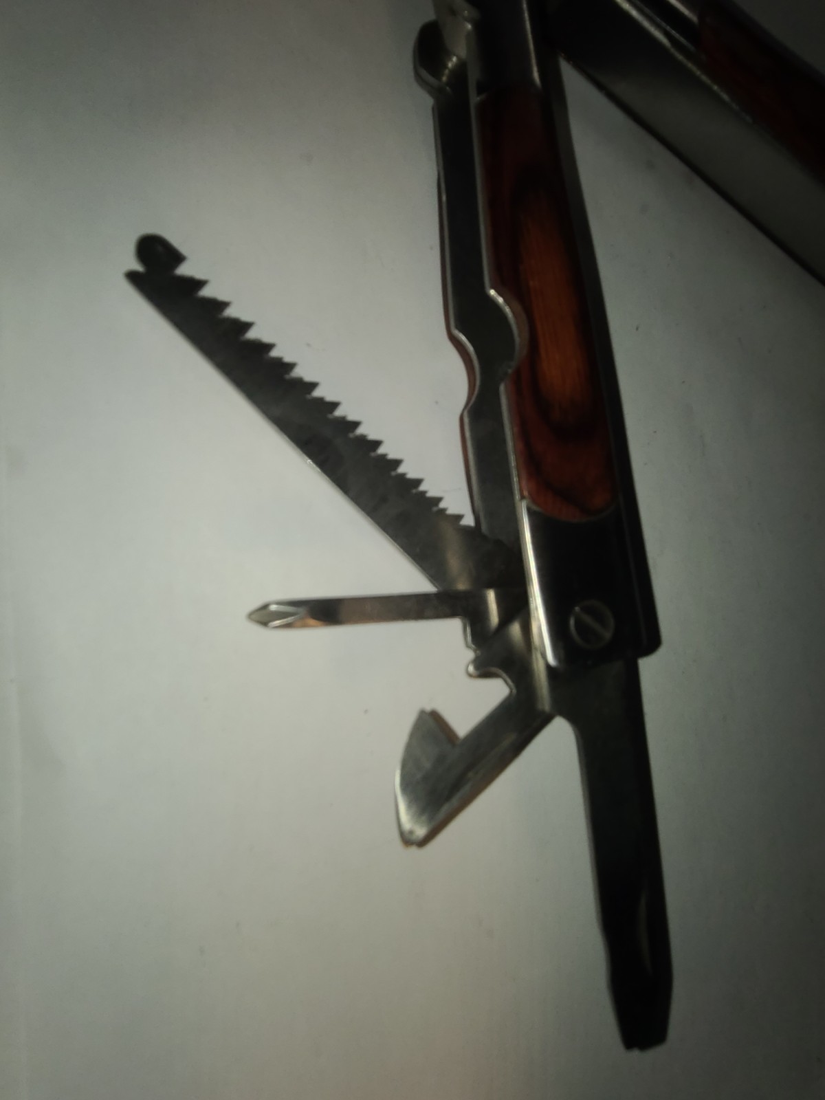 Similar to Leatherman Multi-Tool Sheffield 2CR Wood Grain Handle 12 in 1 minty!