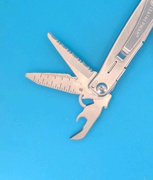 Leatherman Bolster 13 Tool Stainless Steel Multi-Tool!