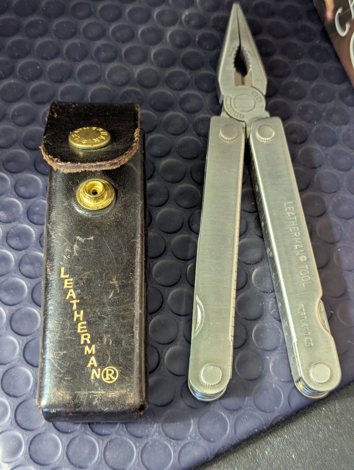 Leatherman Letter Logo Stainless Steel USA PST Multi Tool & Leather Case Vintage