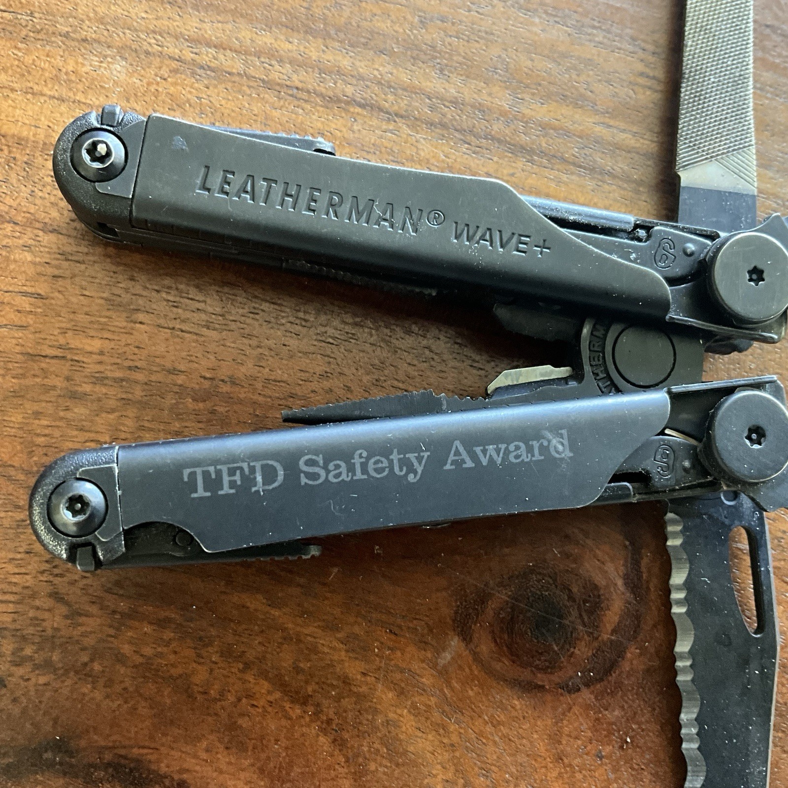 Leatherman Wave Plus+ Stainless Multi-Tool Sheath Date Code 0421 (April 2021)