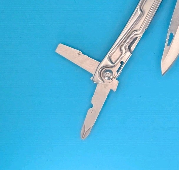 Leatherman Rev 3.8″ Multi-Tool, Stainless!