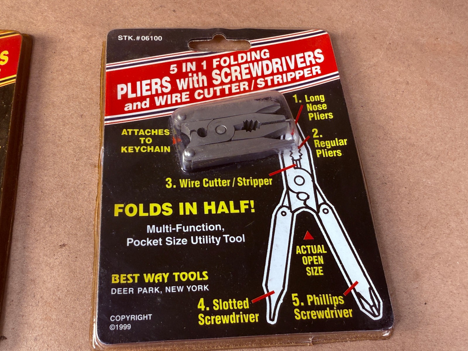 2 Pocket Multi Tool Pliers Mini Folding Key Chain 5 in 1 – Screwdriver Stripper