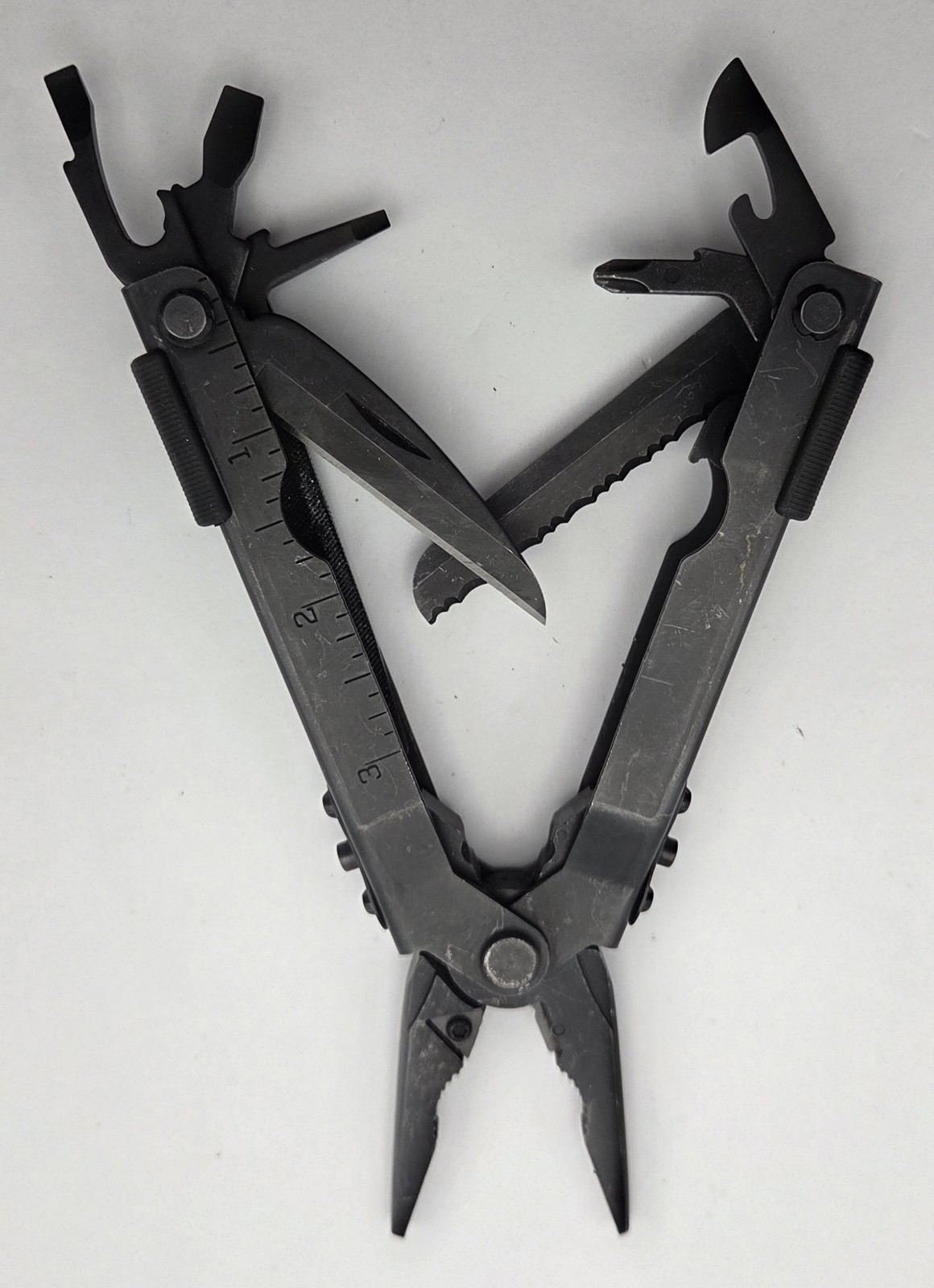 Gerber MP600 Multi-Plier Multi-Tool – Black Oxide Knife L-2