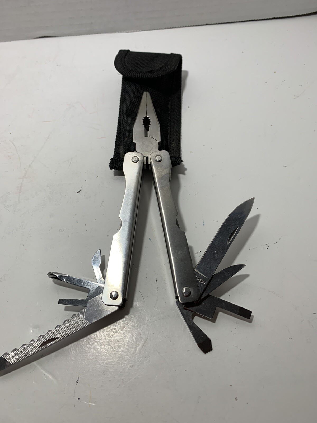 Lot of 3 Multitools Unbranded MultiPlier Plier Pocket Folding Knife 2 w/sheaths
