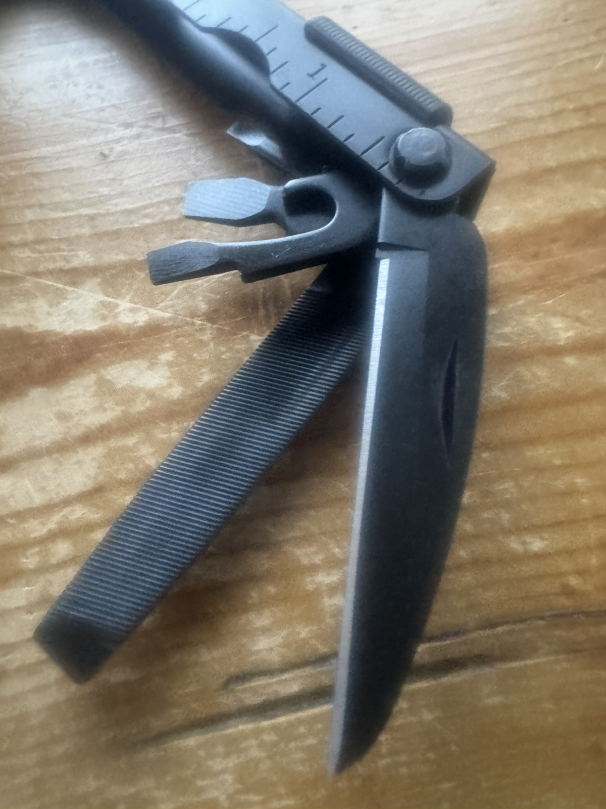 BNIB Gerber Black MP / Multiplier 600 Needlenose