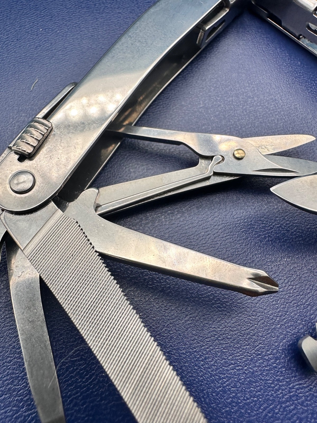 Victorinox Swiss Tool Spirit MX Multitool , Leder Etui , vintage