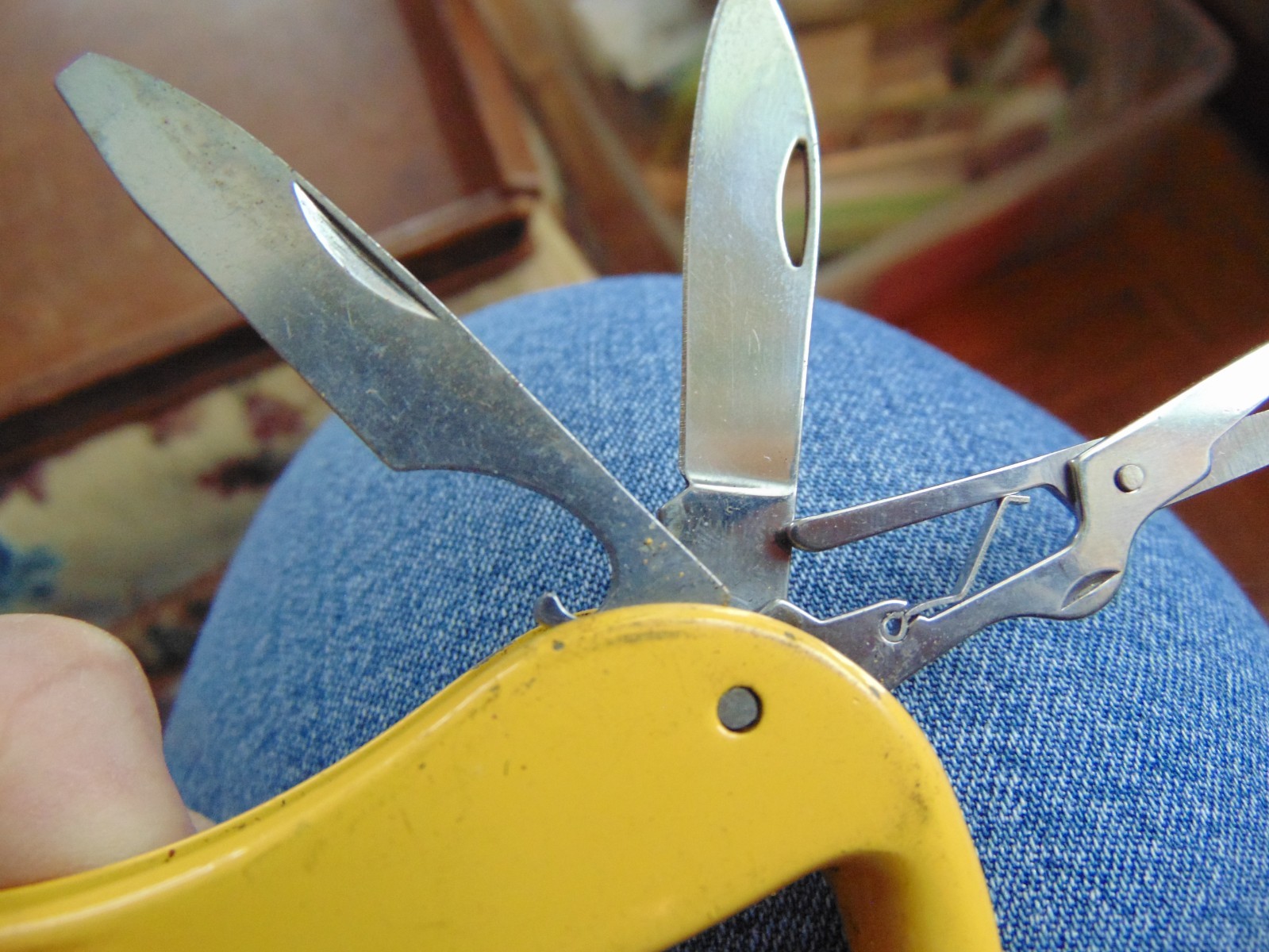 “CAT” MULTI TOOL KEY HOLDER-SPC -MADE CHINA