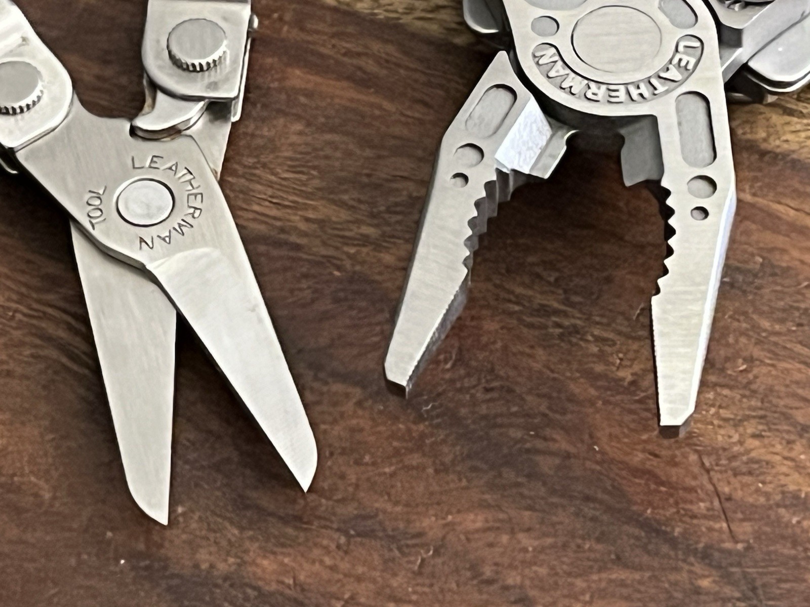 Leatherman Skeletool & MICRA MultiTools SUPER NICE! w/New Sheath