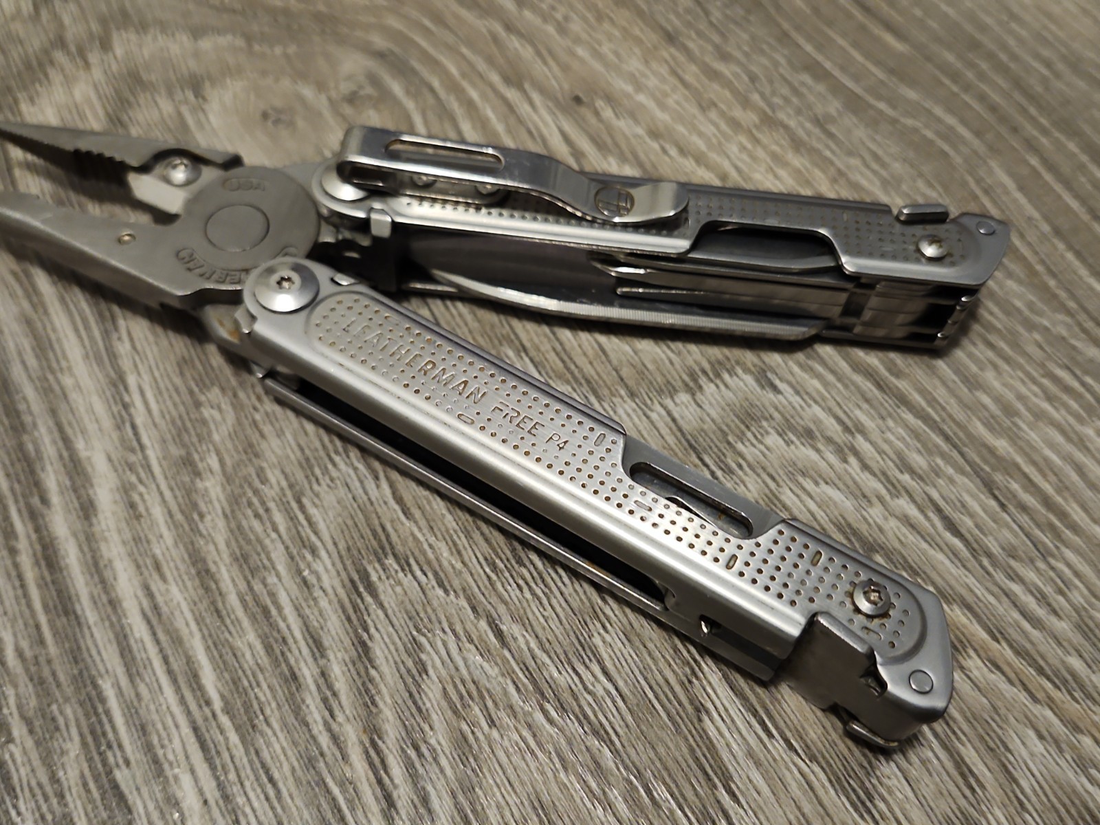 Leatherman Free P4 Multi-Tool – Used, Good Condition, Discontinued