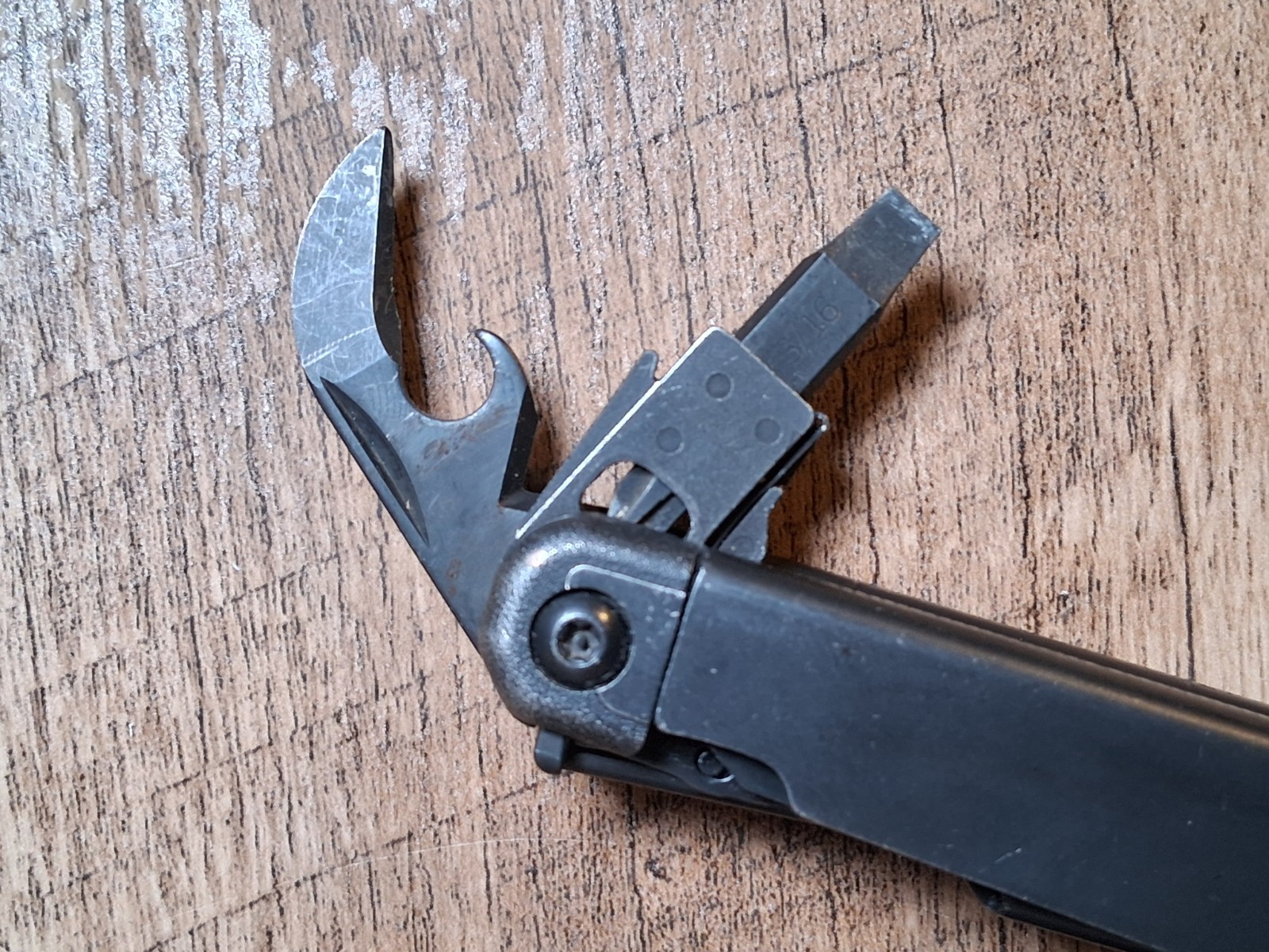 LEATHERMAN SURGE 19-In-1 Black Oxide Heavy Duty Multitool Good Cond. FAST SHIP!