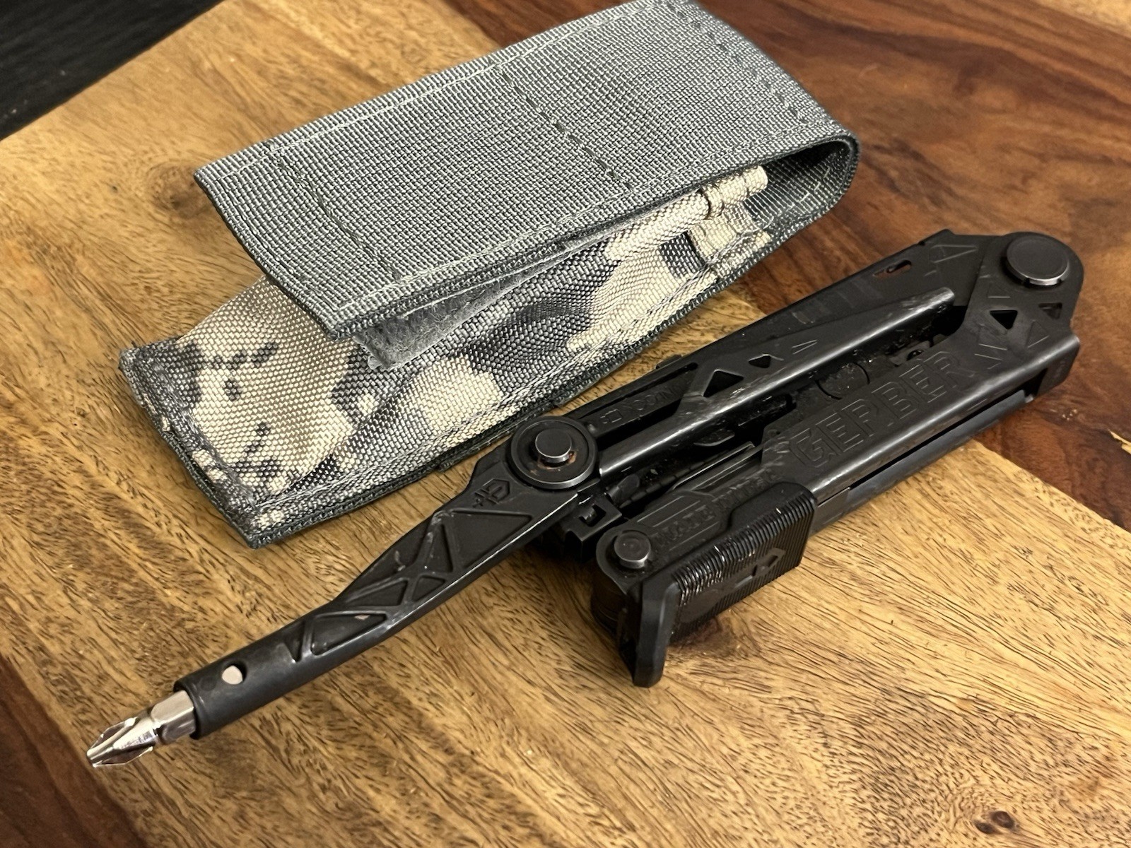 Gerber Center Drive Multi Tool Black USA w/Sheath SUPER NICE! Excellent!