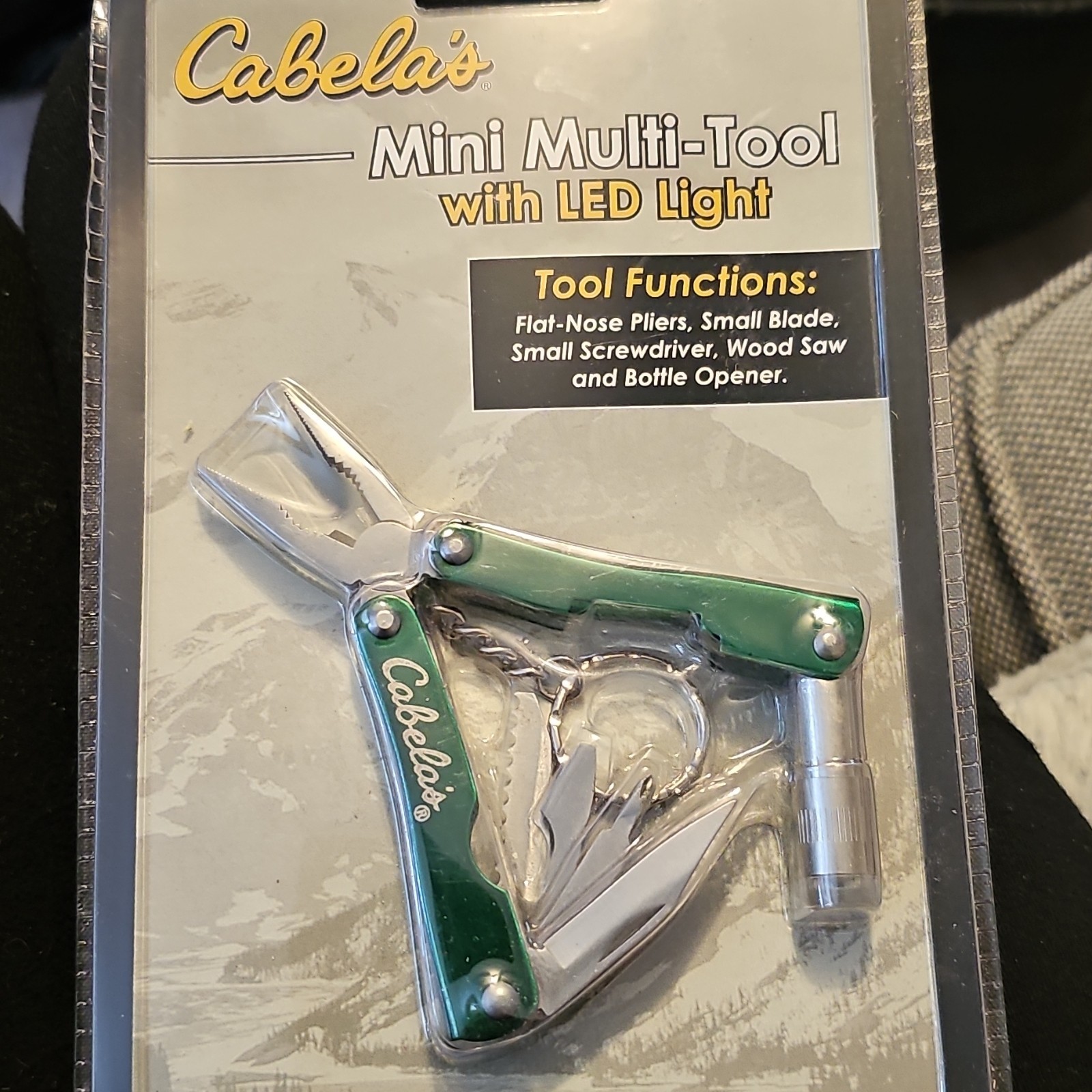Cabeĺas Mini Multi Tool With LED Light