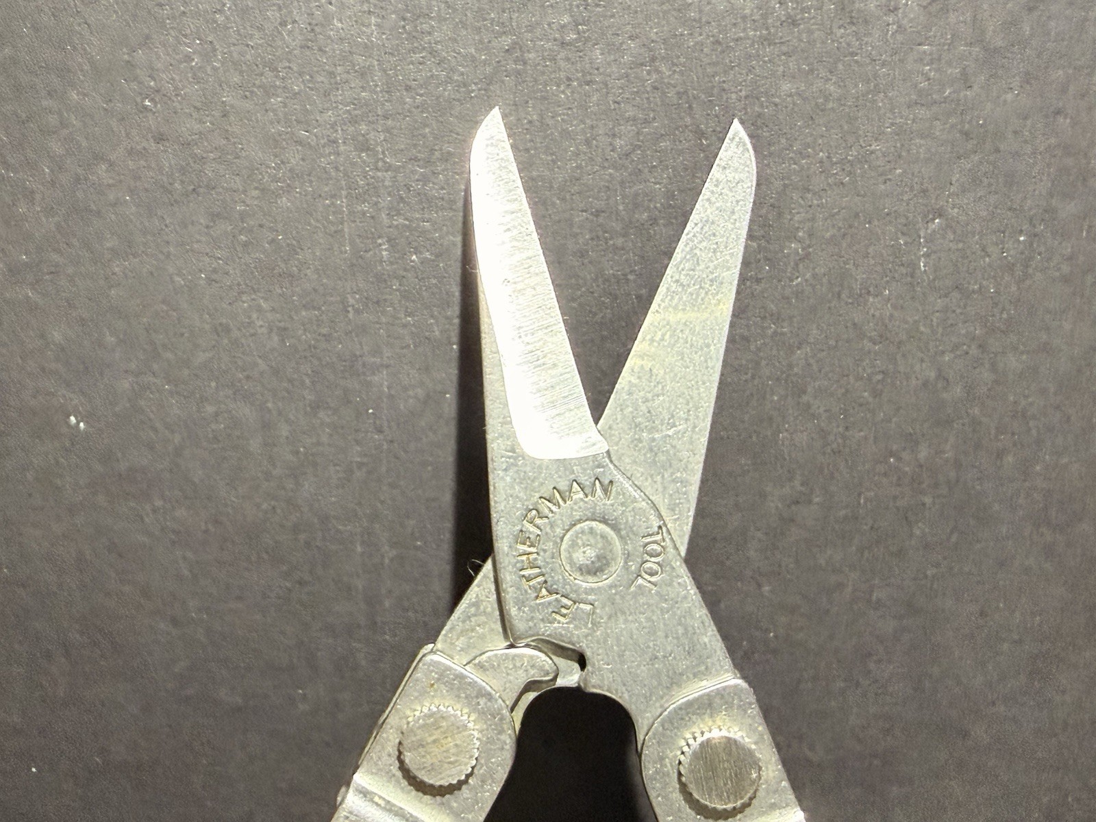 Leatherman Micra 10 in 1 Multitool Stainless Steel – Hiking Camping Fishing