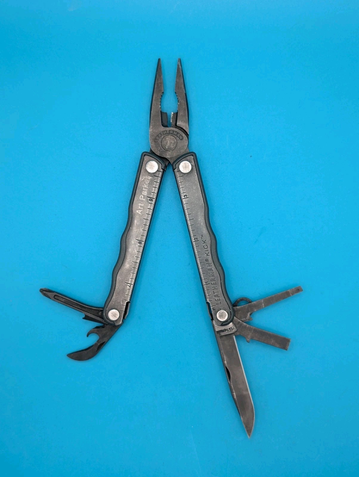 Leatherman Kick Multi-Tool, Knife, Pliers, Retired! BLACK! *ART PARKER*