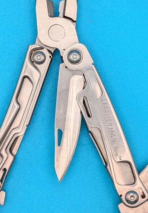 Leatherman Rev 3.8″ Multi-Tool, Stainless!