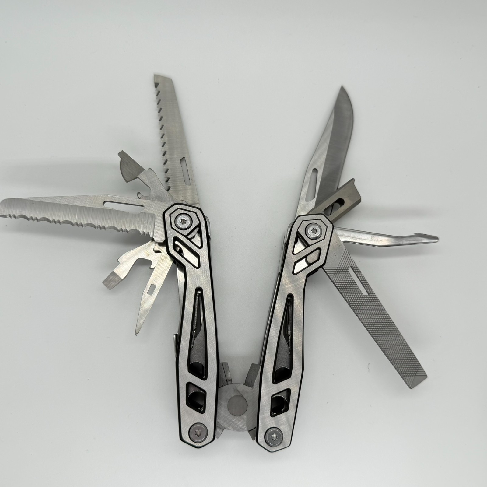 Wetols 21-in-1 Multi-Tool Heavy Duty Stainless Steel Pliers EDC – Tool Only