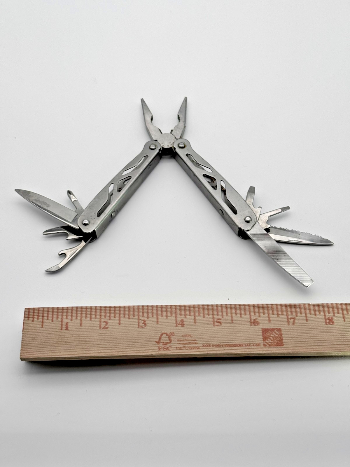 Stainless Steel Multi Tool Pliers Knife Saw File Screwdrivers Compact EDC