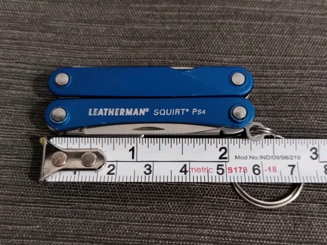 Leatherman SQUIRT PS4 Retired Multi-Tool Pliers Scissors Knife in BLUE! Keychain