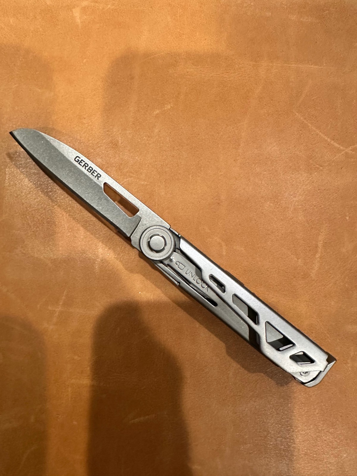 Gerber Gear – Armbar Cork Pocket Knife EDC Multitool – Gold – 8 Tools