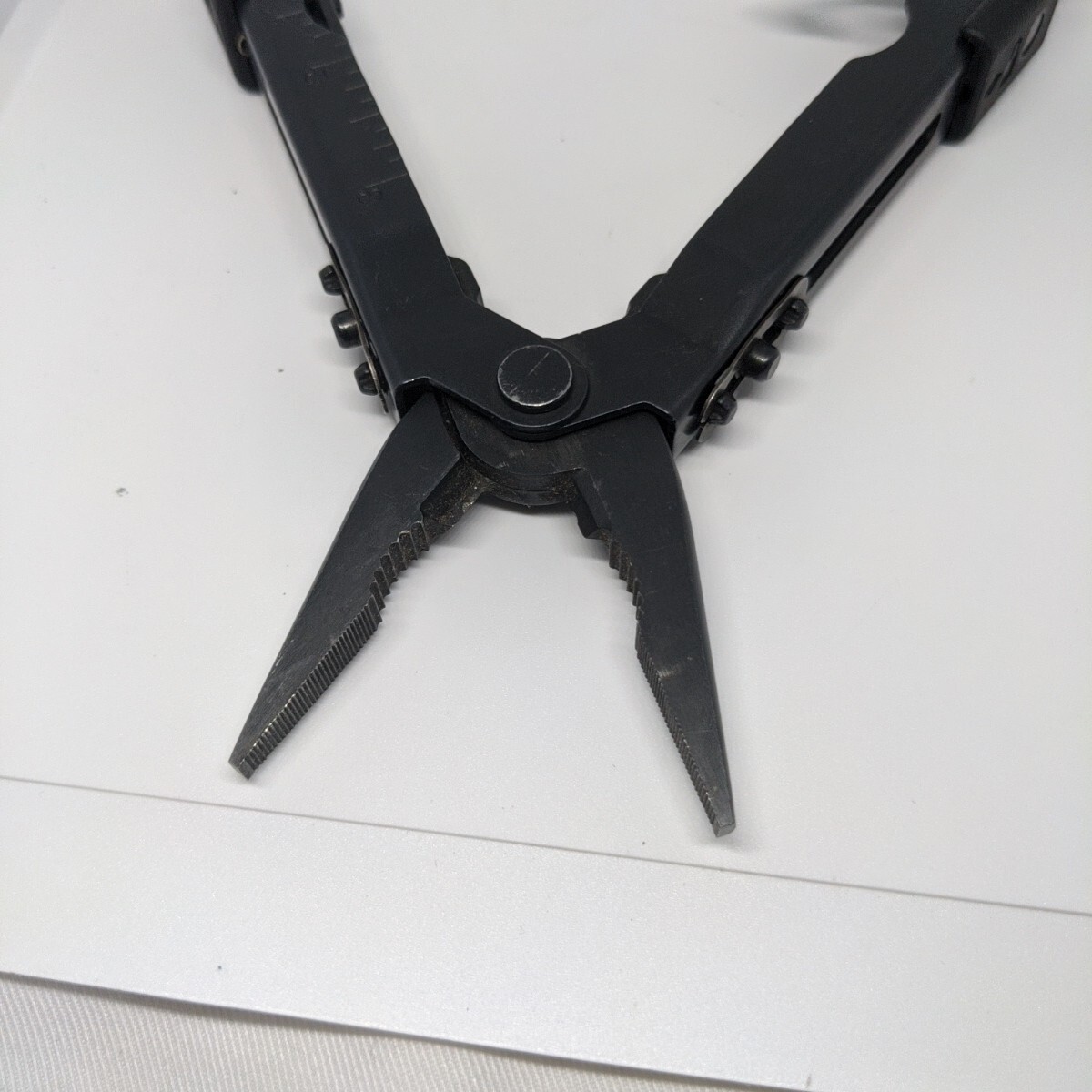 Gerber Gear MP600 14-in-1 Multi Tool Knife Pliers Wire Crimper Screwdriver &More