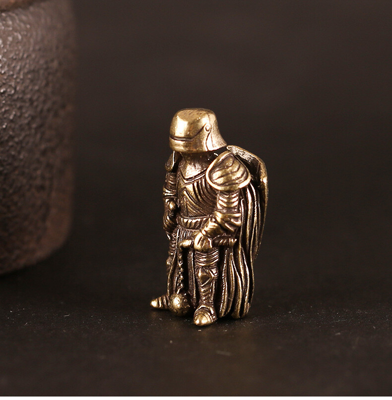 Creative Small Brass Knight Keychain Pendant Pendant EDC